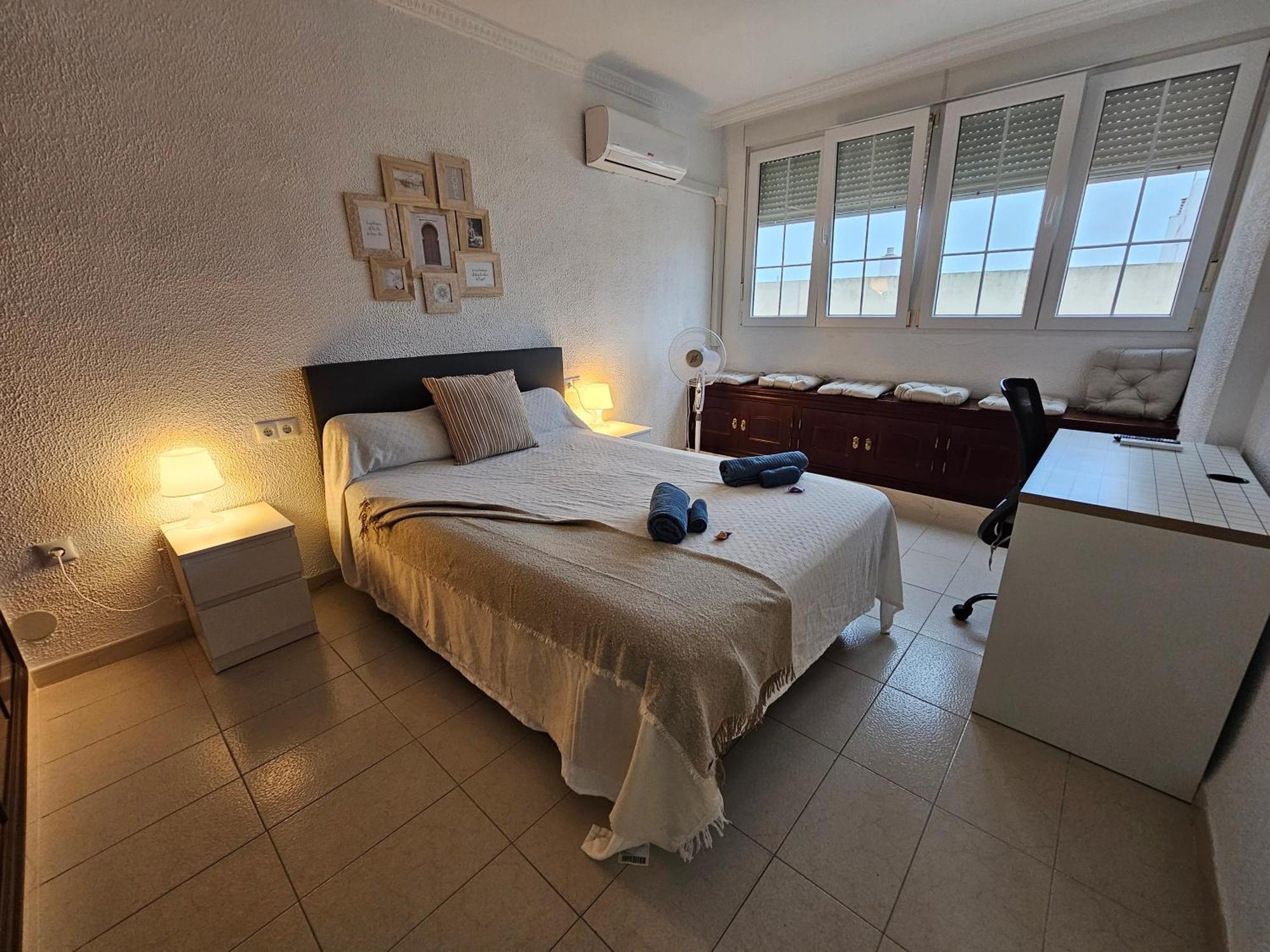 Apartamento Granja - A 5 Min De La Playa 加的斯 外观 照片